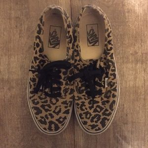 Vans Cheetah print converse